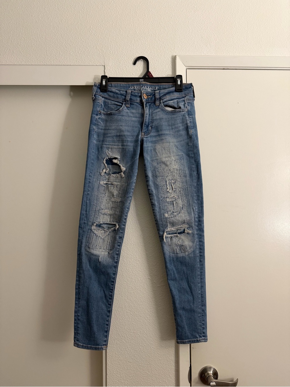 American Eagle Outfitters Light Blue Ripped Skinny Jeans